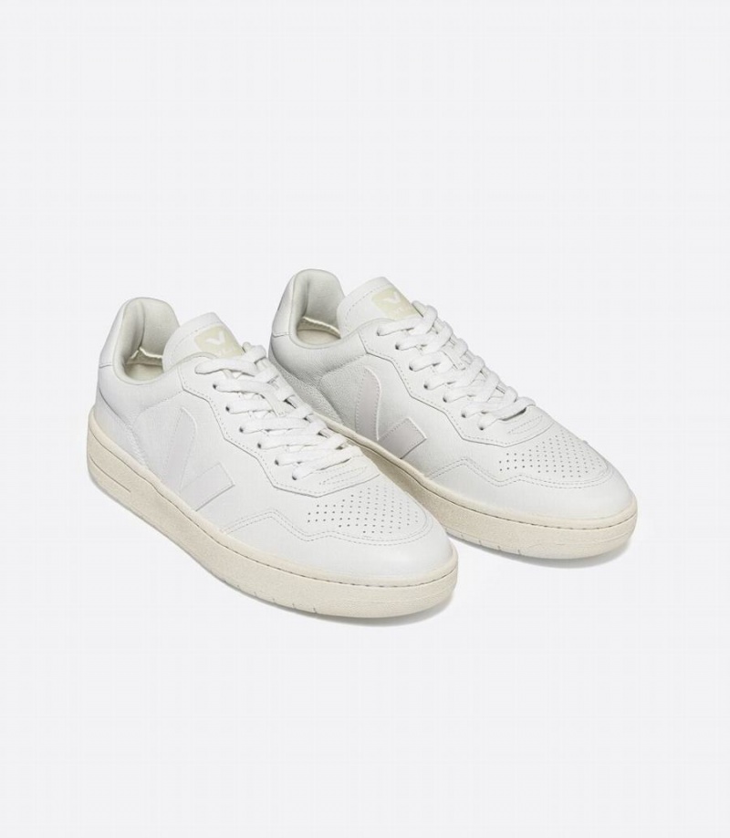 Men's Veja V-90 Leather Low-Top Sneakers White | YFS6568GD